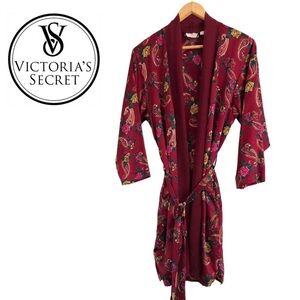 Vintage Victoria’s Secret Gold Label 90s Maroon Paisley & Rose Robe